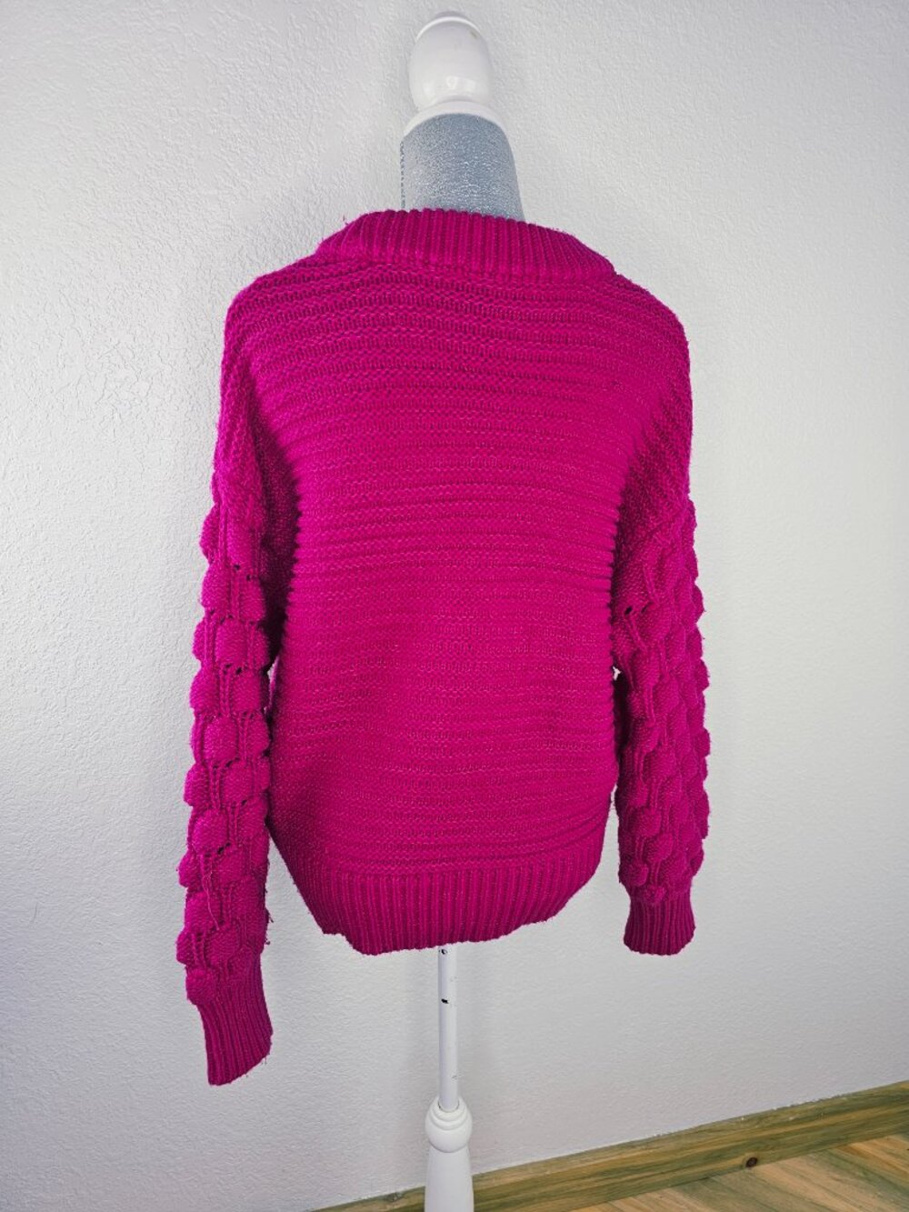 Elodie Magenta Chunky Sweater Size Large - Picture 6 of 8
